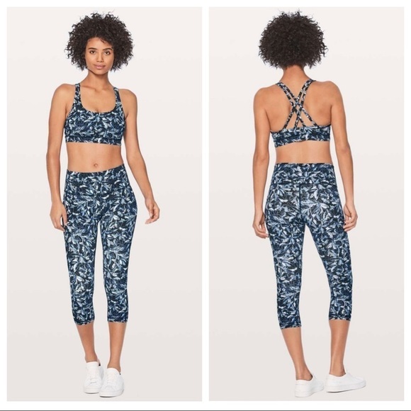 Lululemon Women's Wunder Under Crop Leggings 21" Embellished Multi Navy Print 6 - Picture 1 of 7